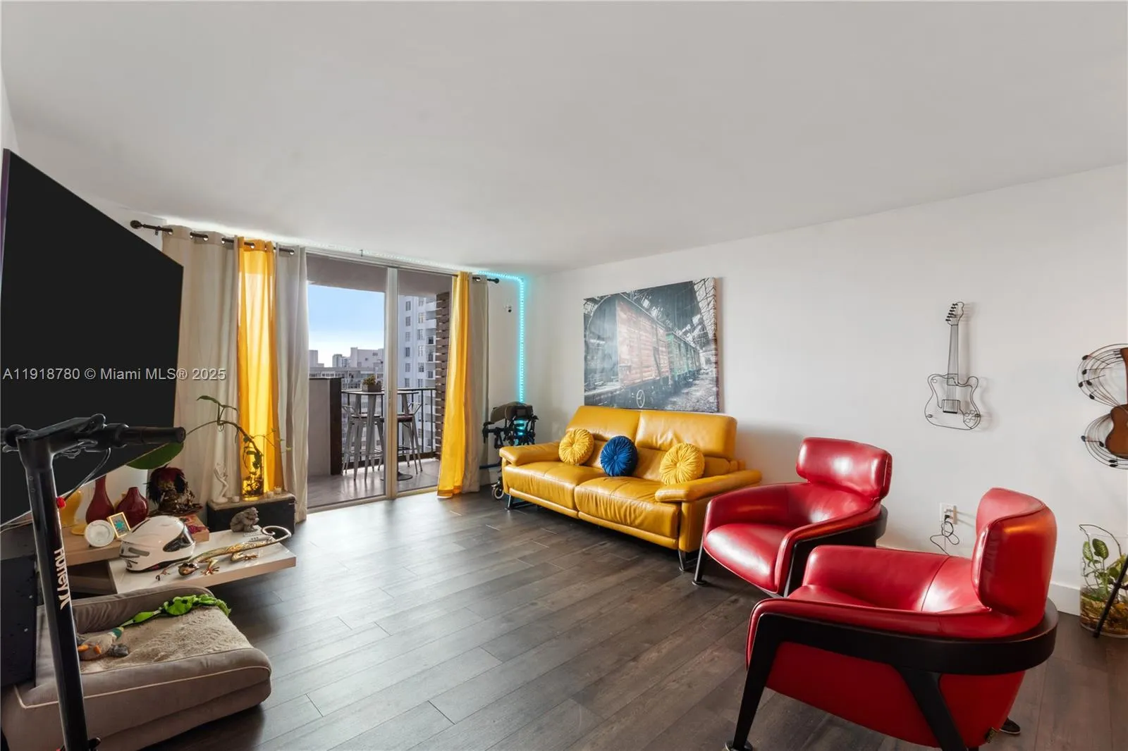 2780 NE 183rd St # 2114, Aventura FL 33160