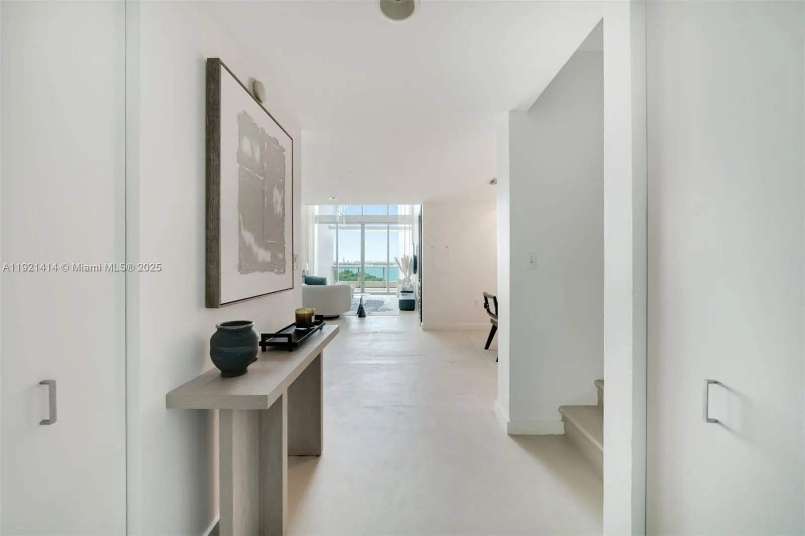 3 bedroom 3 bath for sale at 900 Biscayne Blvd # 905, Miami FL 33132