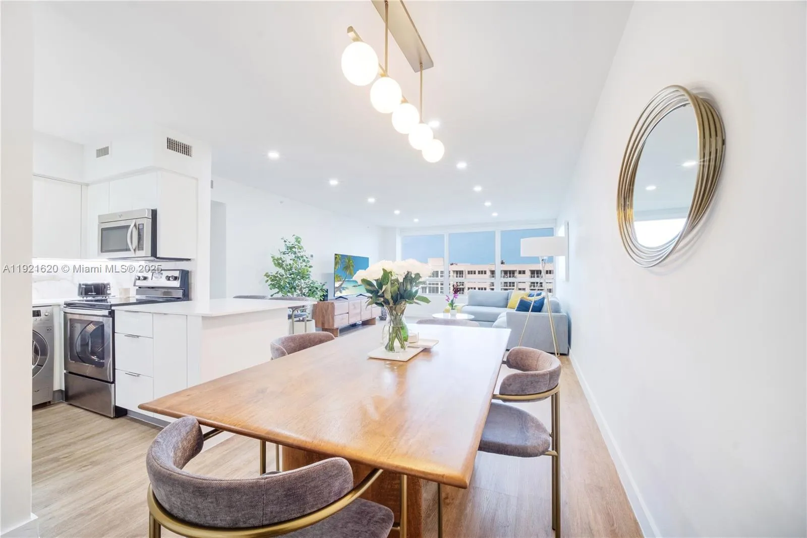 1 bedroom 1 bath for sale at 1500 Bay Rd # 1558S, Miami Beach FL 33139