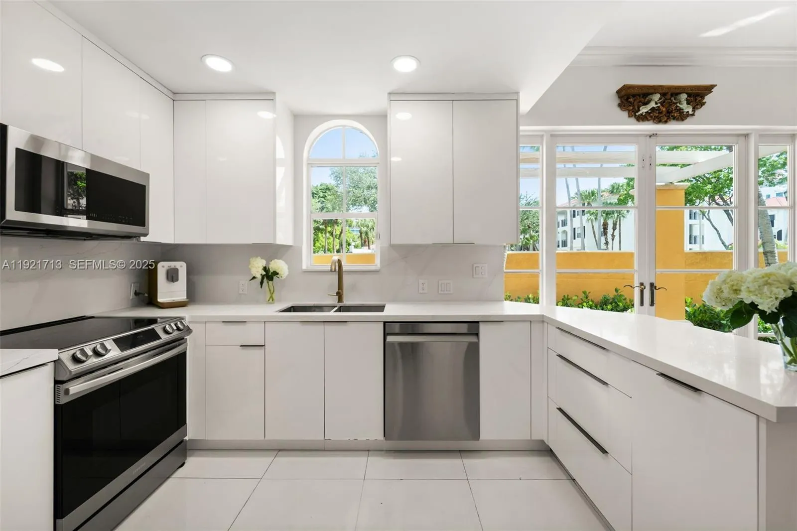 18475 NE 30th Pl, Aventura FL 33160