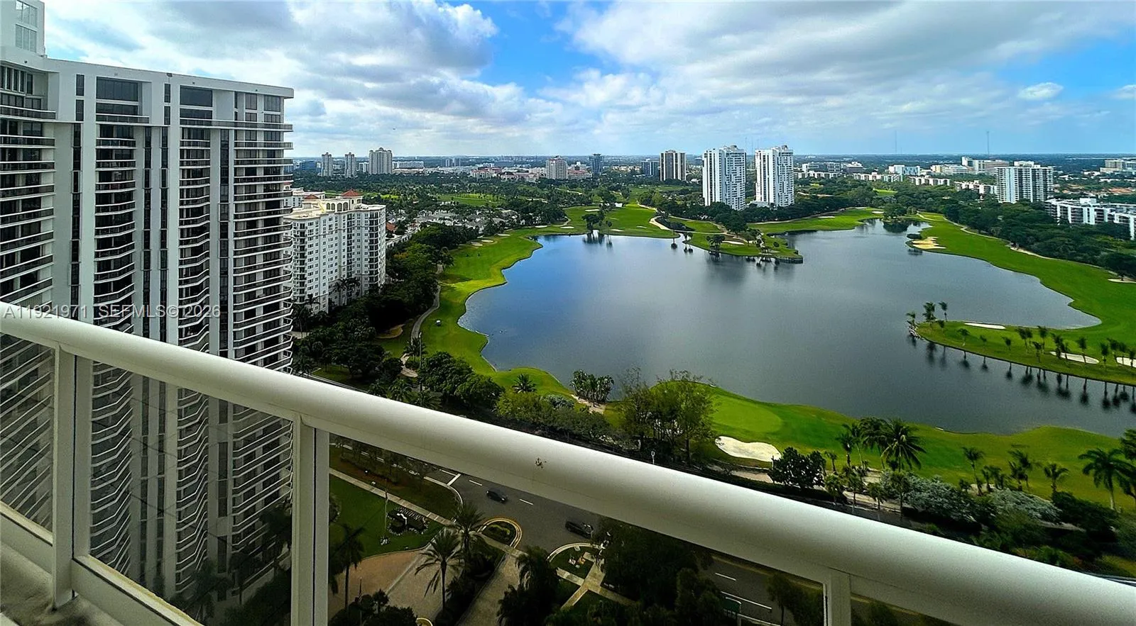 20191 E Country Club Dr # 2601, Aventura FL 33180