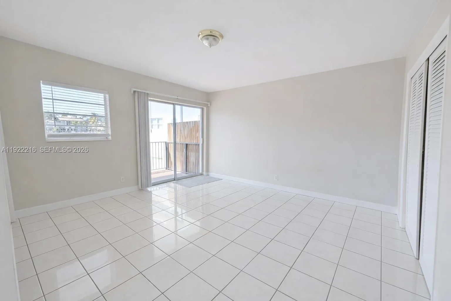 2200 S Ocean Dr # N210, Hollywood FL 33019