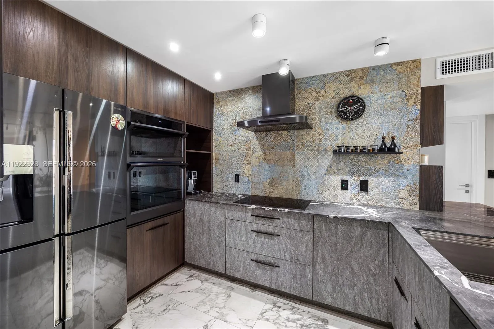 20379 W Country Club Dr # 2333, Aventura FL 33180