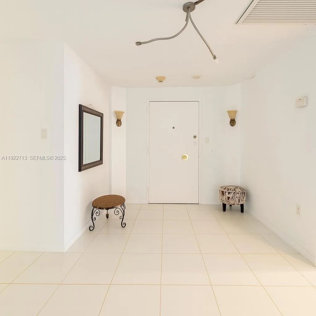 5255 Collins Ave # 5D, Miami Beach FL 33140