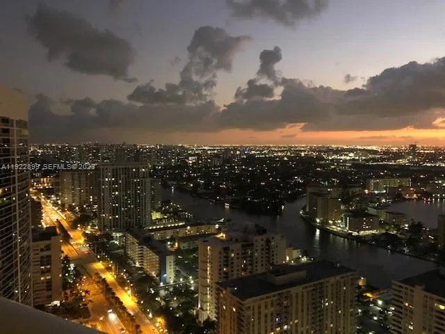 1800 S Ocean Dr, Hallandale Beach FL 33009