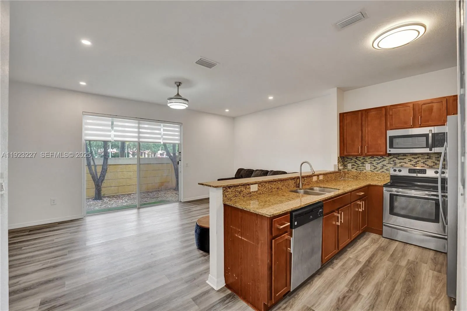 8993 SW 17th Ct, Miramar FL 33025