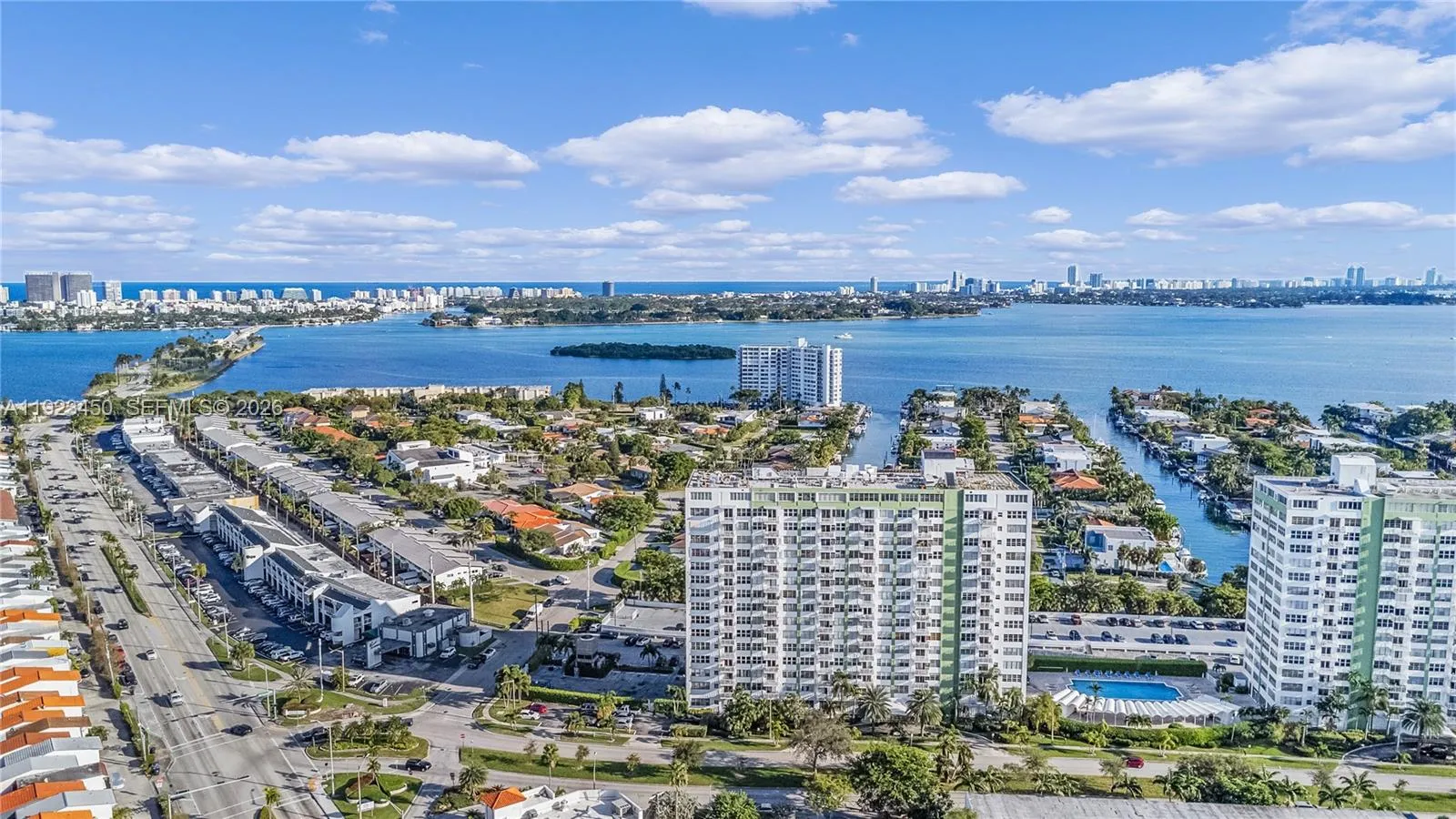 2 bedroom 2 bath for sale at 2150 Sans Souci Blvd # B605, North Miami FL 33181