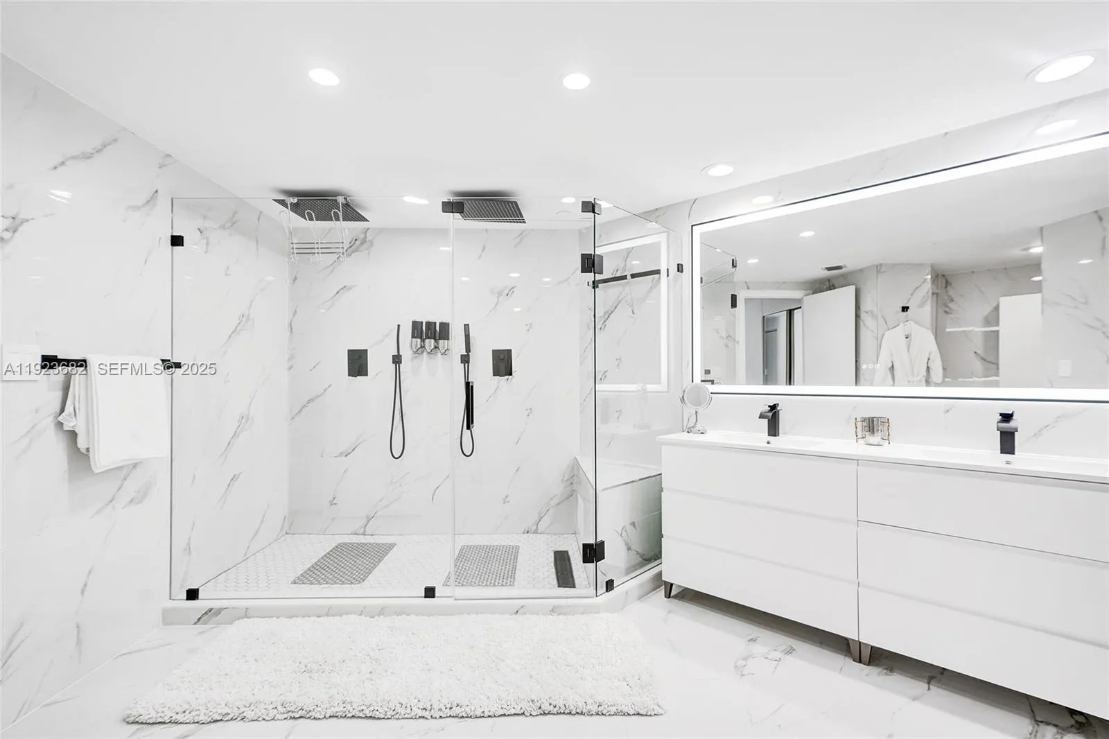 4000 Island Blvd # 2301, Aventura FL 33160