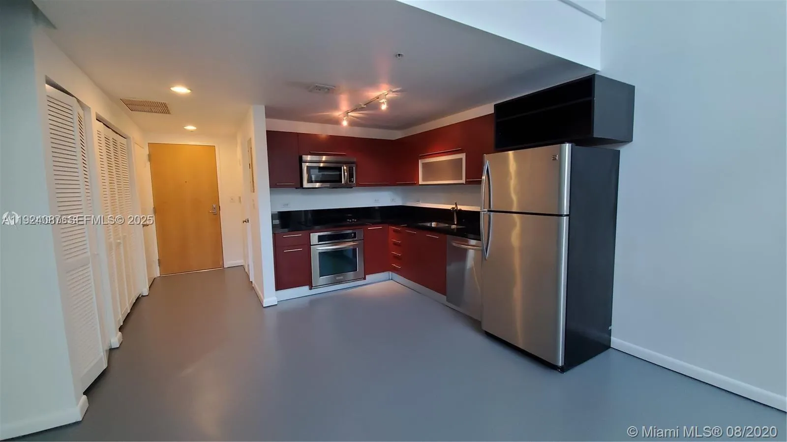 253 NE 2nd St # 622, Miami FL 33132