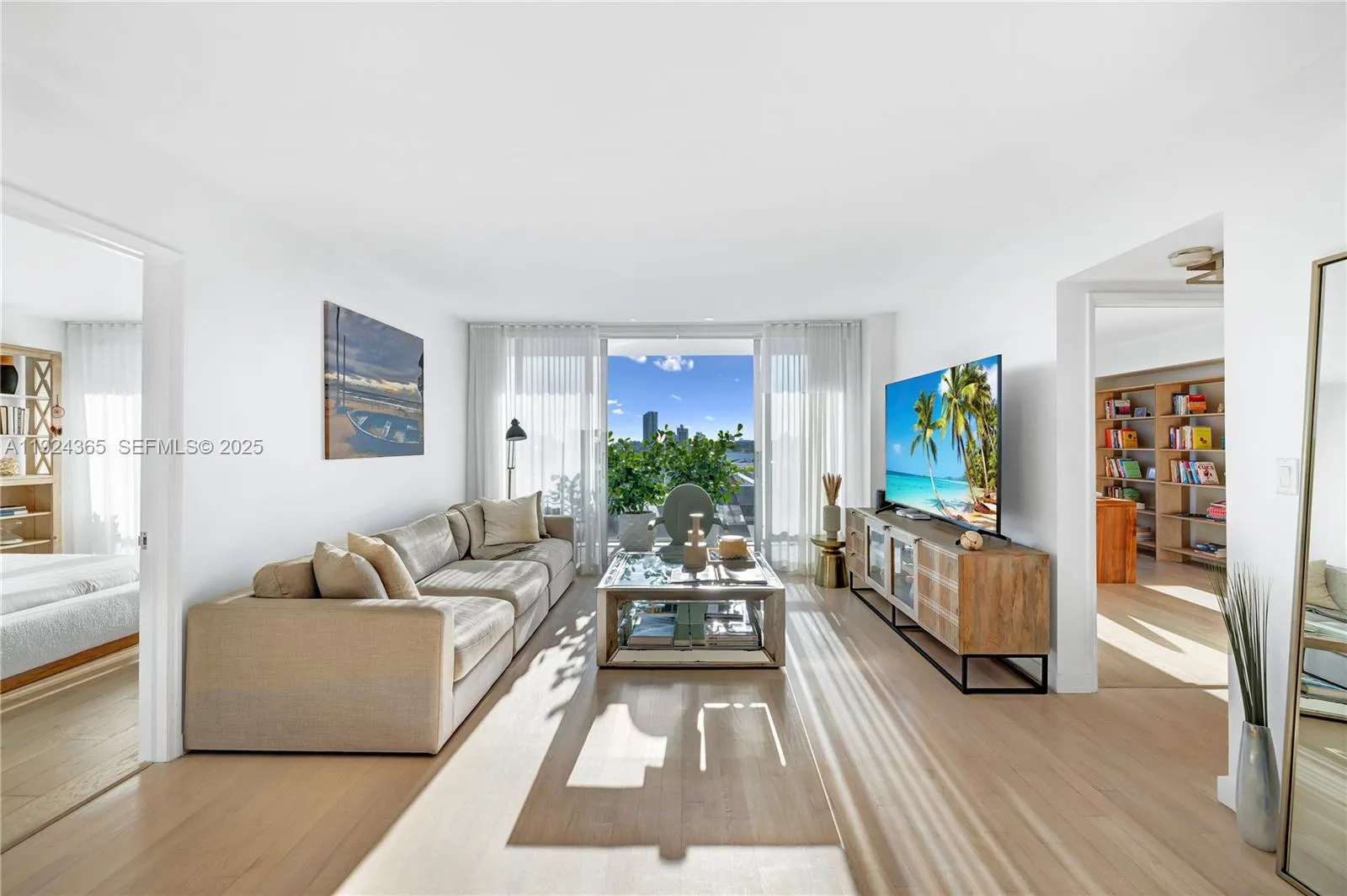 2 bedroom 2 bath for sale at 1800 Sunset Harbour Dr # 803, Miami Beach FL 33139