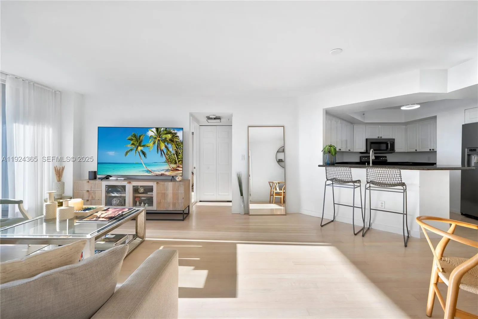 1800 Sunset Harbour Dr # 803, Miami Beach FL 33139