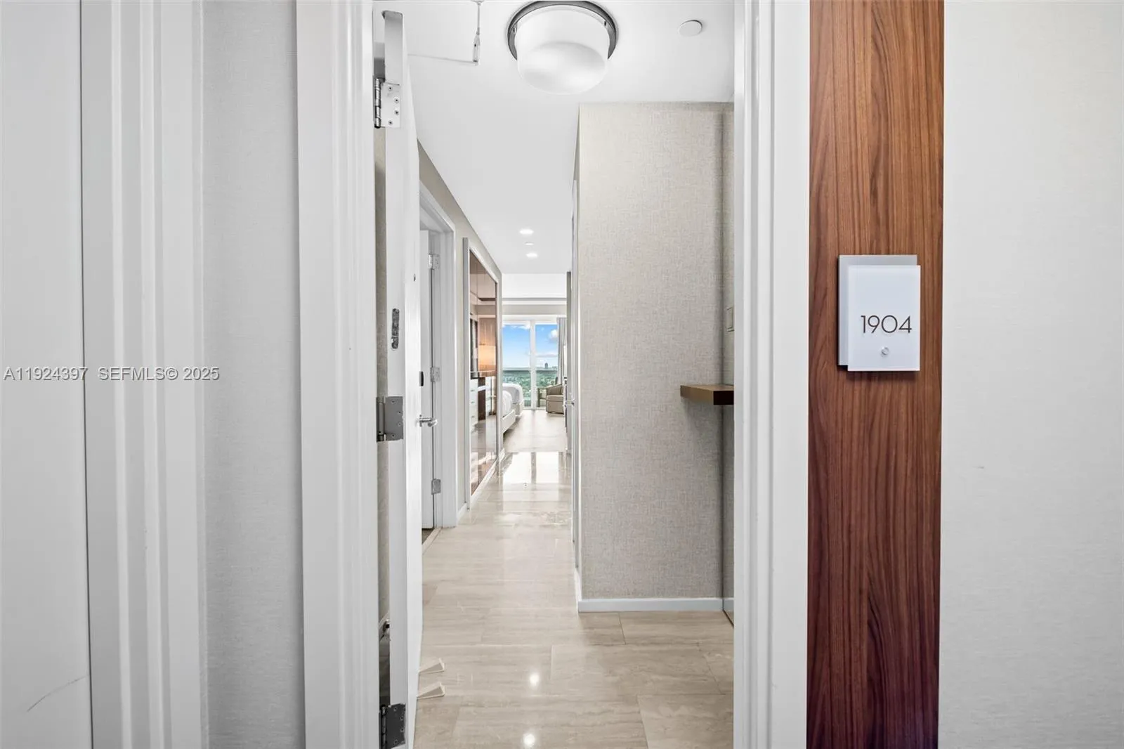 551 N Fort Lauderdale Beach Blvd # R1904, Fort Lauderdale FL 33304