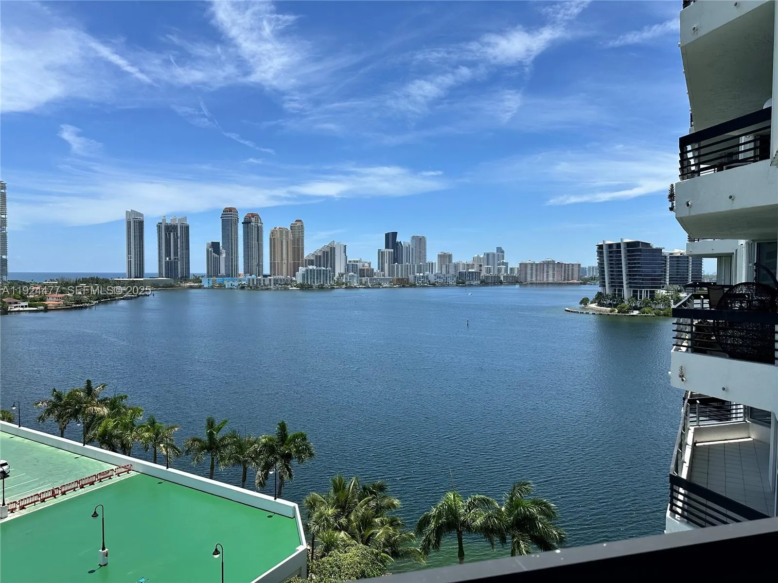 3530 MYSTIC POINTE DR # 1213, Aventura FL 33180