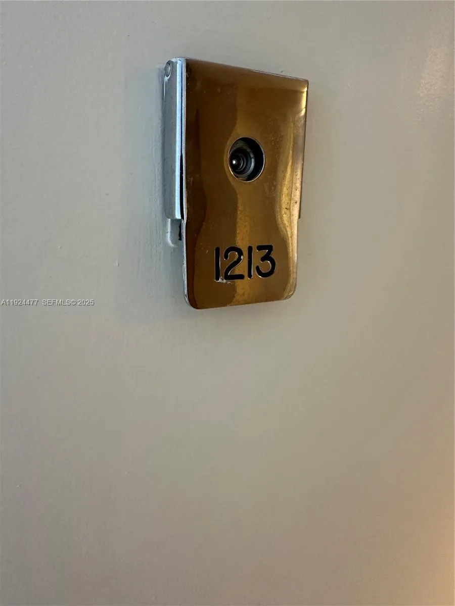 3530 MYSTIC POINTE DR # 1213, Aventura FL 33180