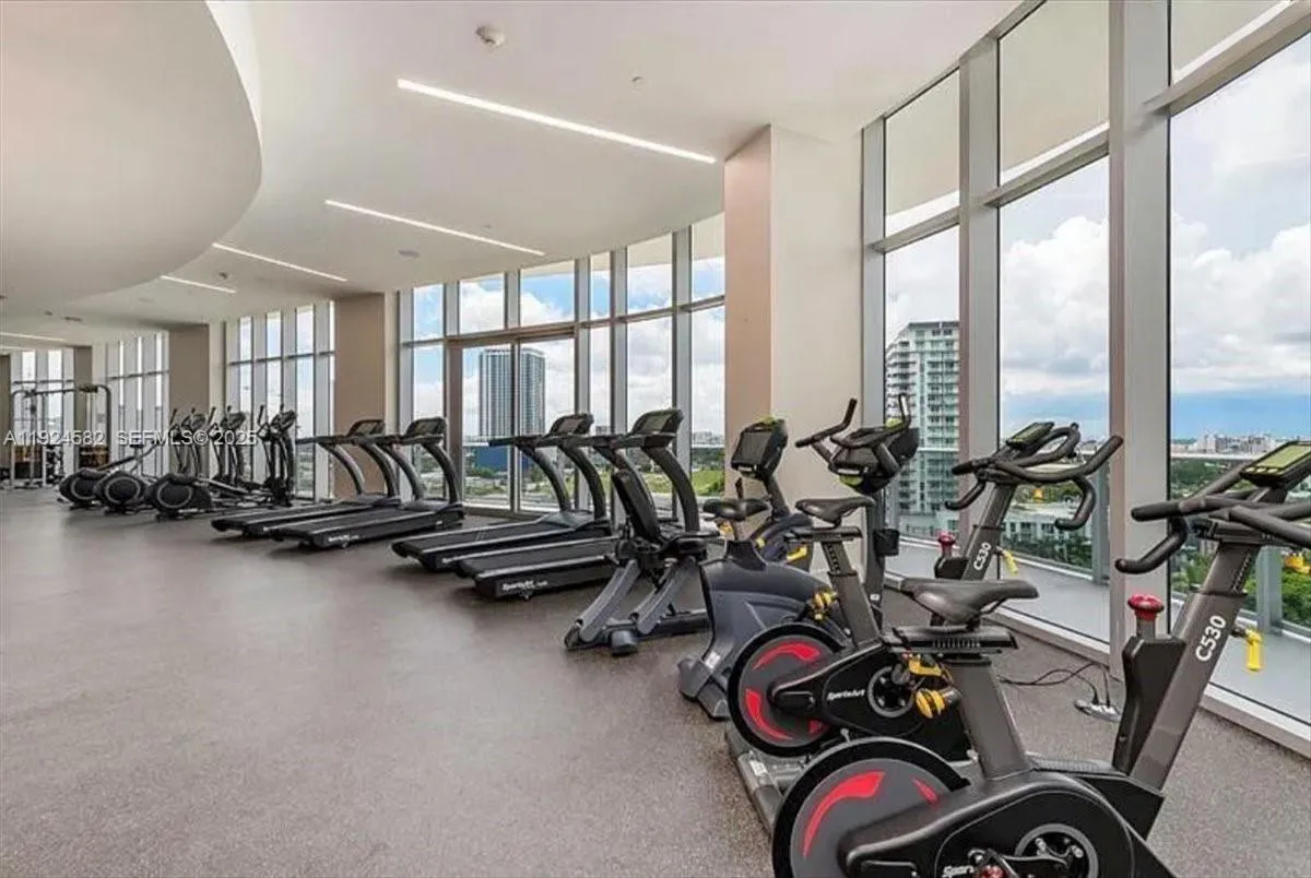 488 NE 18th St # 1806, Miami FL 33132