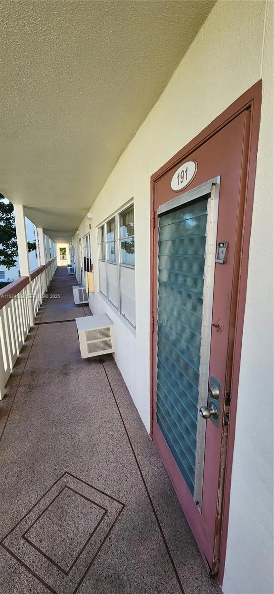 191 E Preston  E # 191, Boca Raton FL 33434