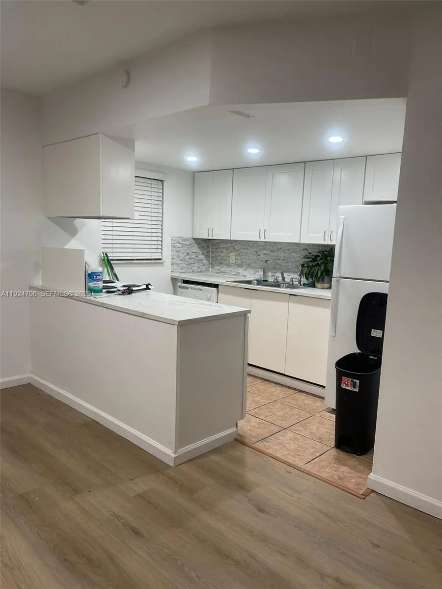 1100 NE 9th Ave # 203, Fort Lauderdale FL 3240