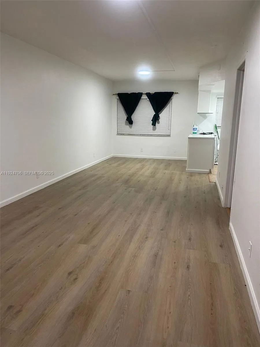 1100 NE 9th Ave # 203, Fort Lauderdale FL 3240