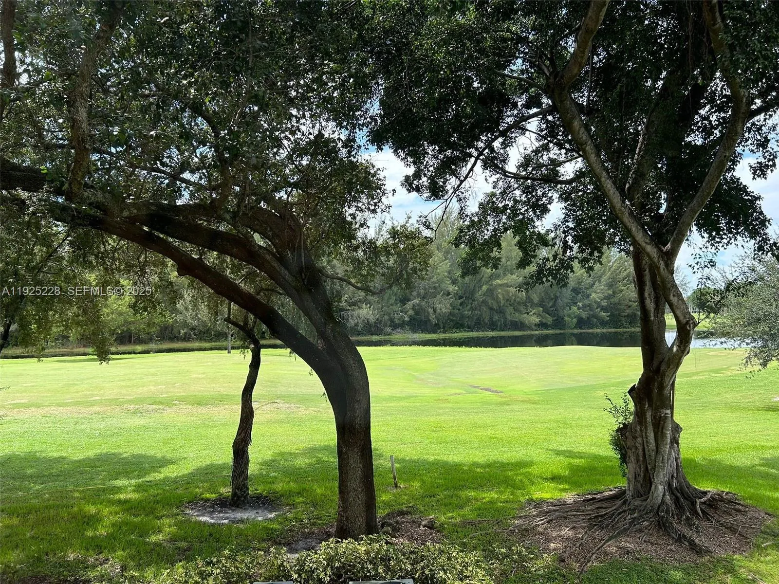 1 bedroom 1 bath for sale at 1000 SW 125th Ave # 214N, Pembroke Pines FL 33027