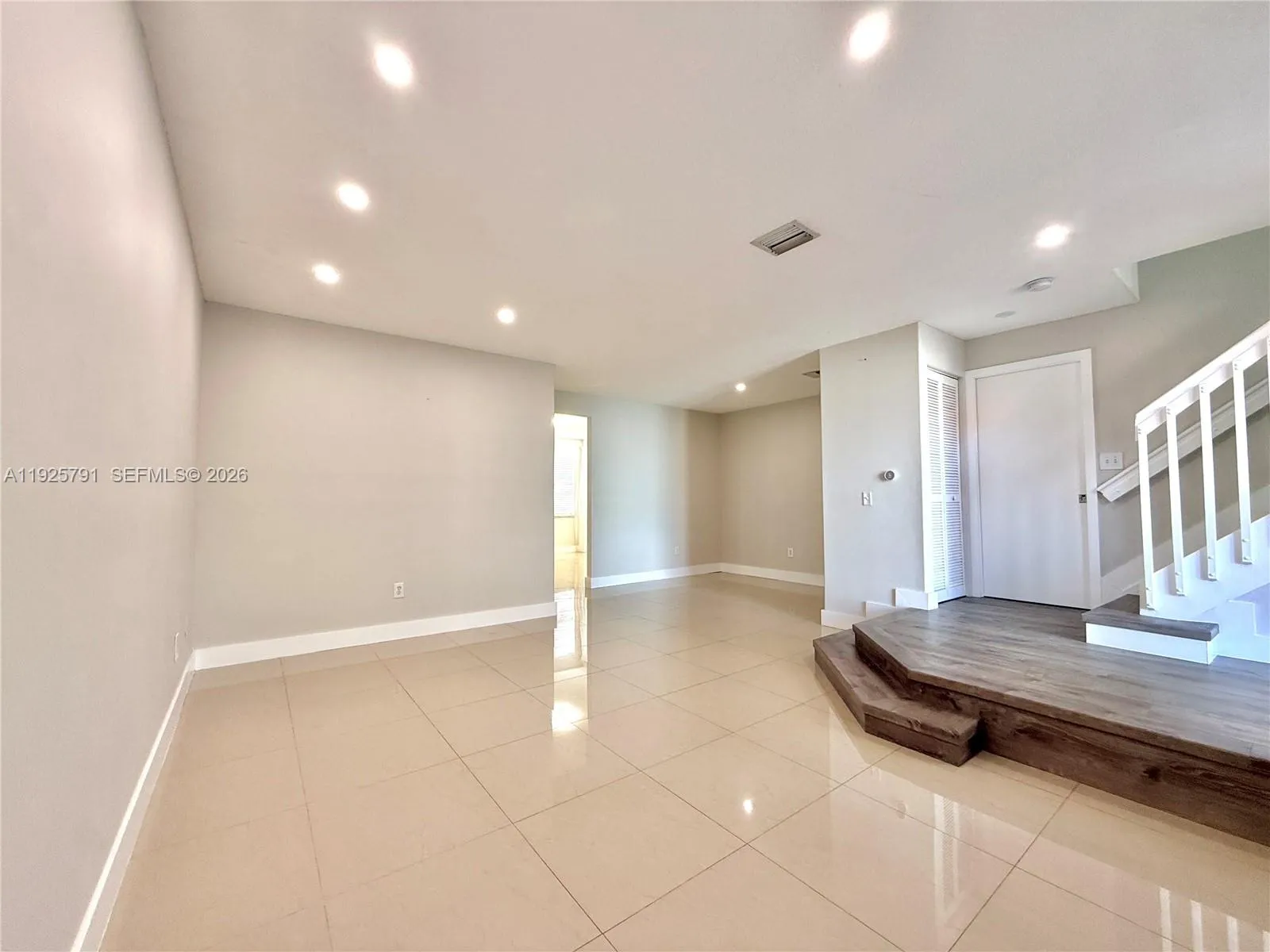 3 bedroom 2 bath for sale at 10866 NW 51st Ln, Doral FL 33178