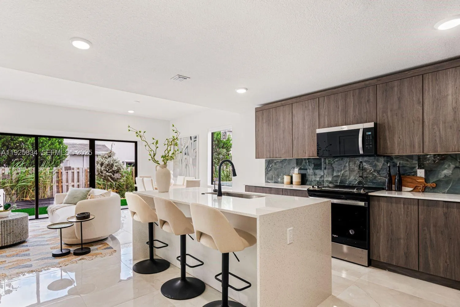 1306 NW 5 St, Florida City FL 33034