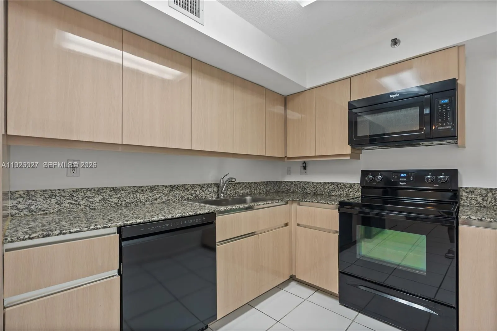 5757 Collins Ave # 707, Miami Beach FL 33140