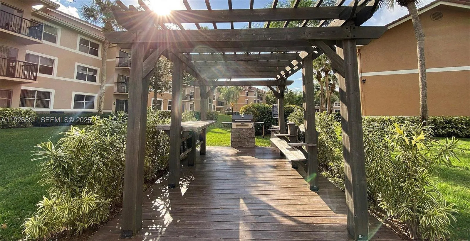 3 bedroom 2 bath for sale at 8741 Wiles Rd # 208, Coral Springs FL 33067