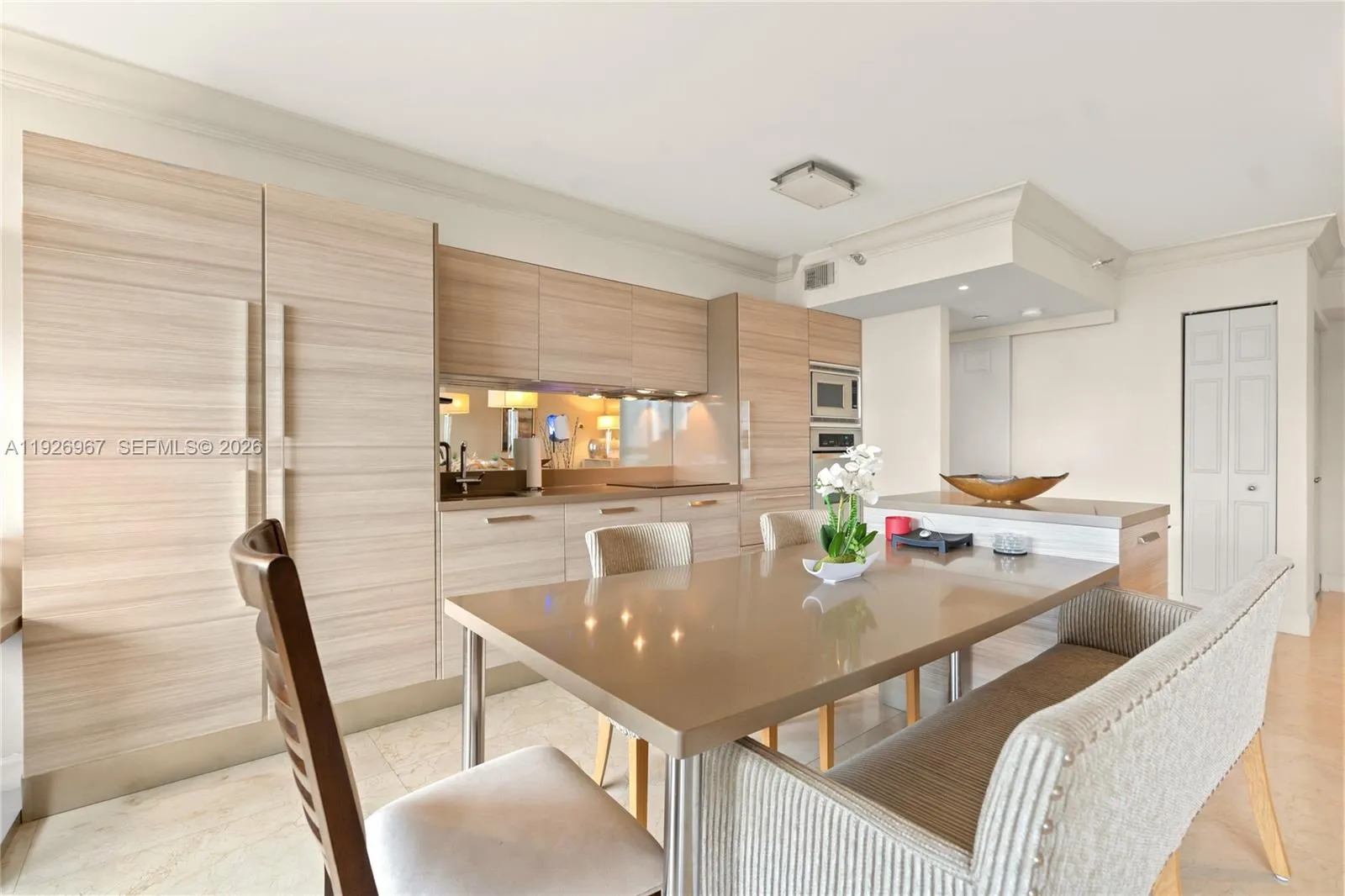 3530 Mystic Pointe Dr # 1714, Aventura FL 33180