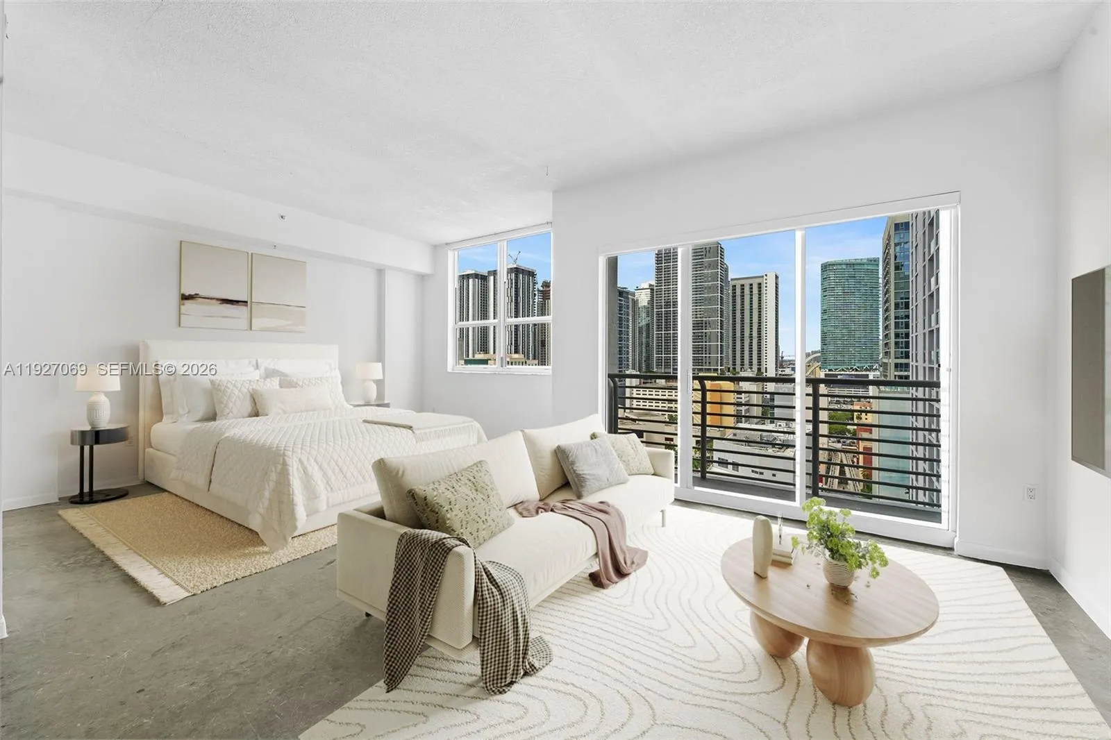 1 bedroom 1 bath for sale at 133 NE 2nd Ave # 1905, Miami FL 33132