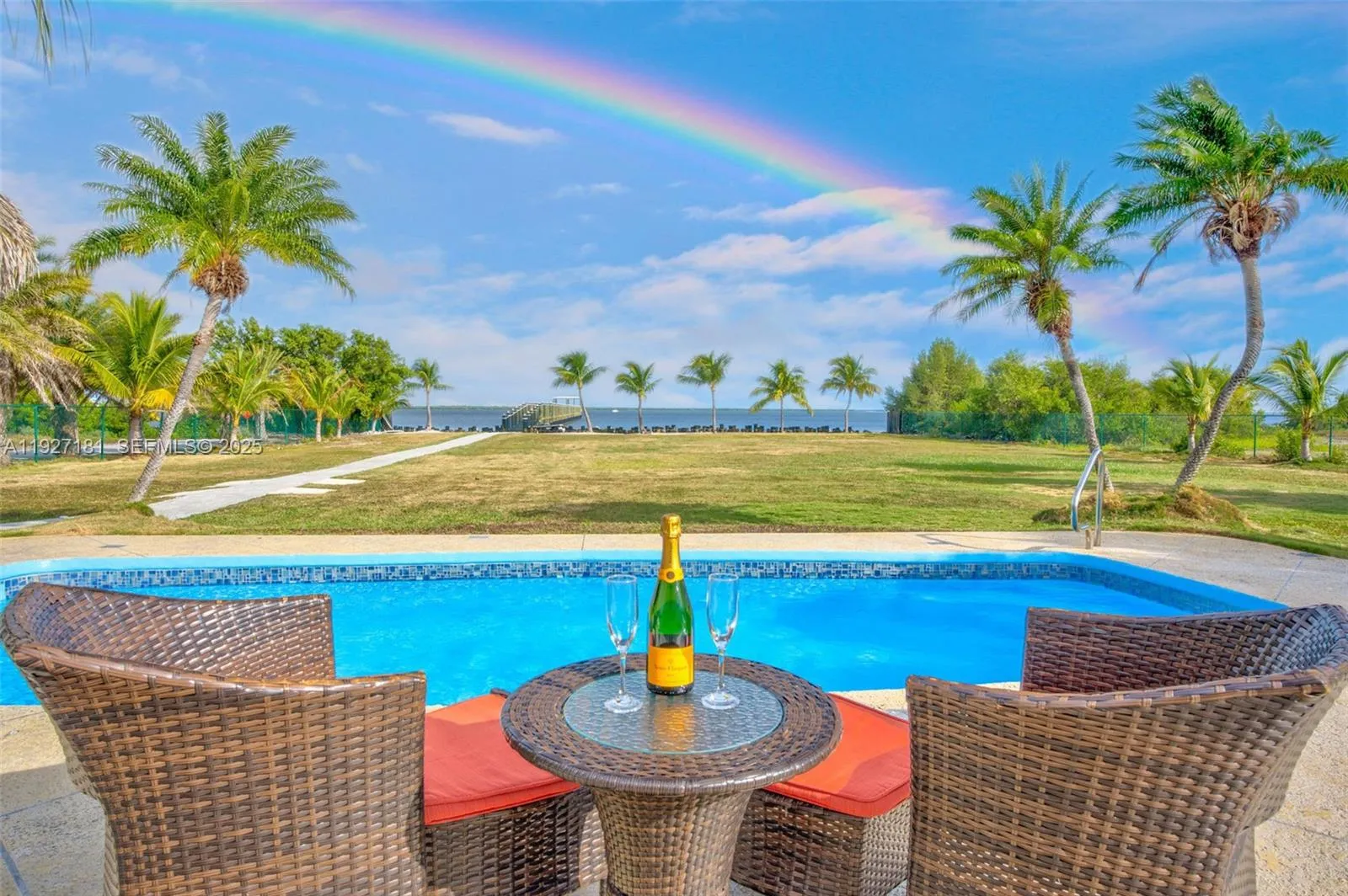 3 bedroom 3 bath for sale at 30468 Oleander Blvd, Big Pine FL 33043