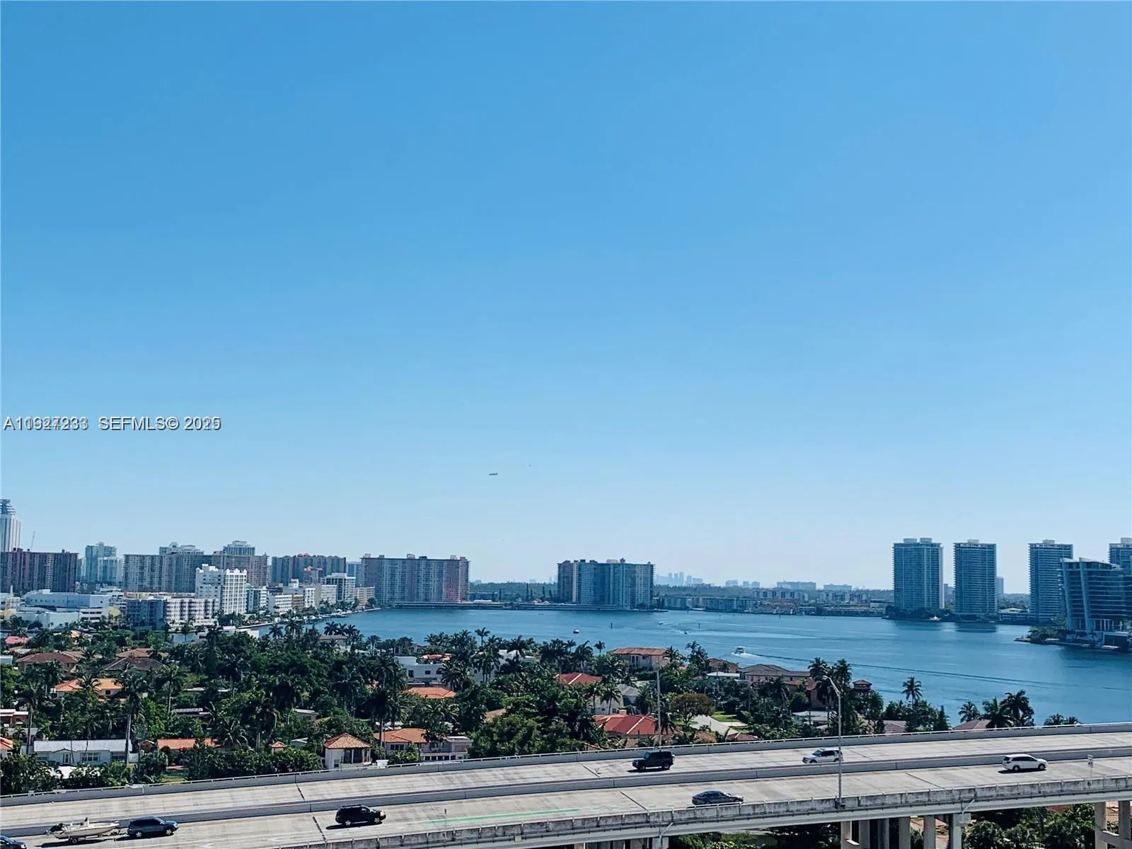 1 bedroom 1 bath for sale at 19380 Collins Ave # 1423, Sunny Isles Beach FL 33160