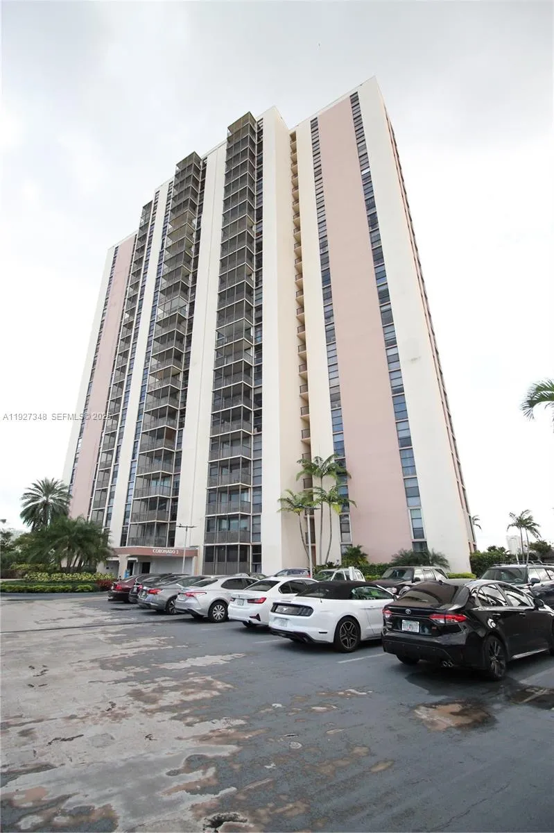 20379 W Country Club Dr # 2237, Aventura FL 33180