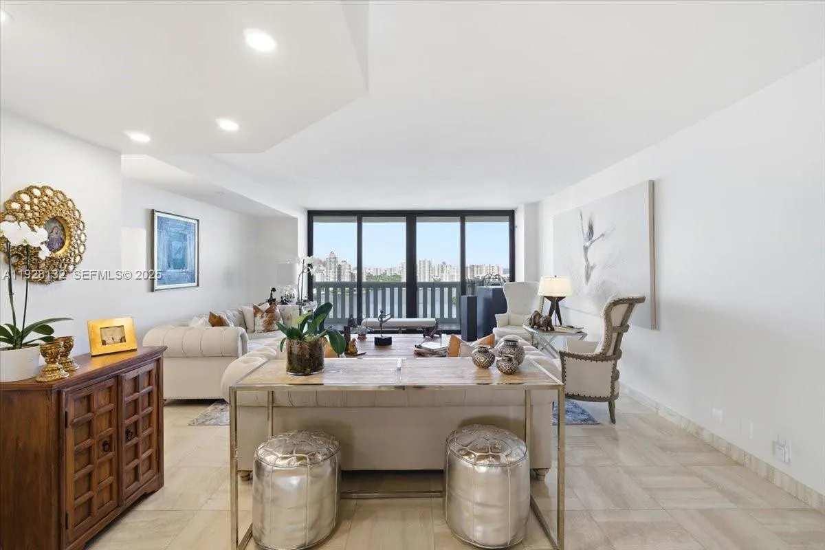 3000 Island Blvd # 2802, Aventura FL 33160