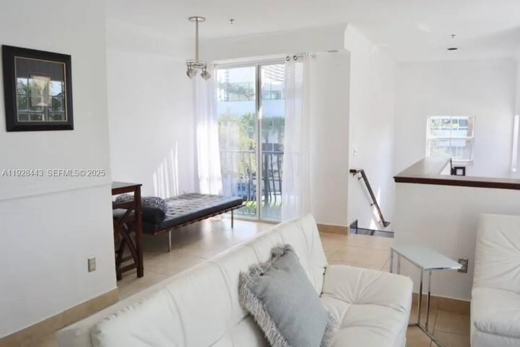 3205 NE 184th St # 9302, Aventura FL 33160