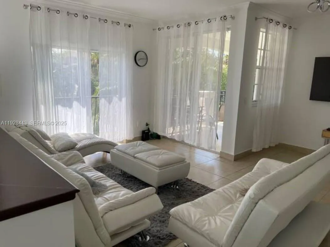 3205 NE 184th St # 9302, Aventura FL 33160