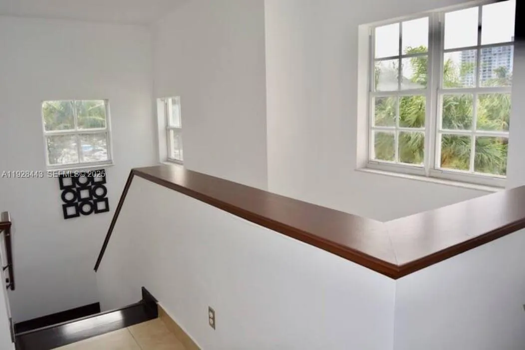 3205 NE 184th St # 9302, Aventura FL 33160