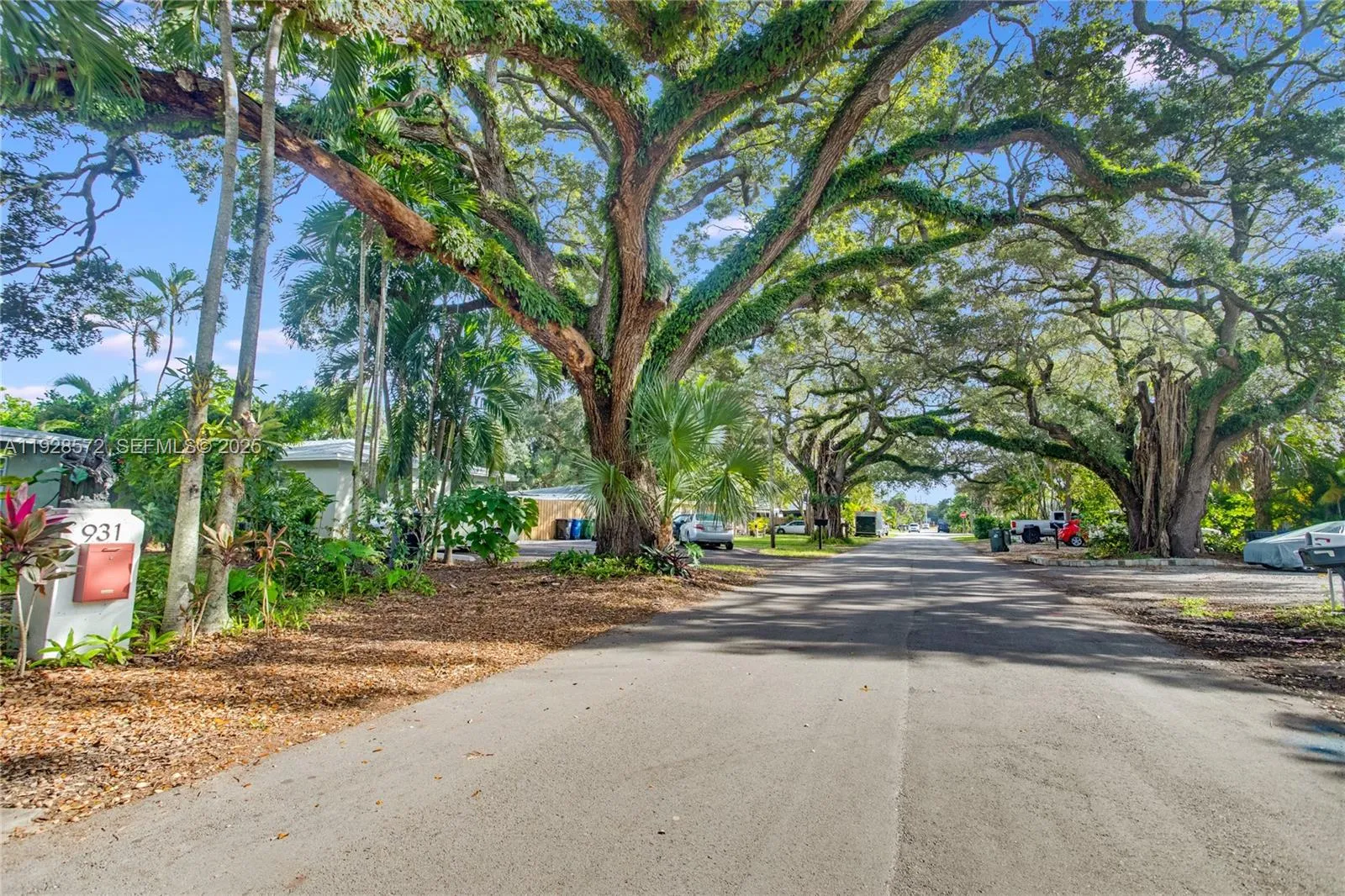 931 SW 29th St, Fort Lauderdale FL 33315