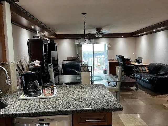 4751 NW 21st St # 605, Lauderhill FL 33313