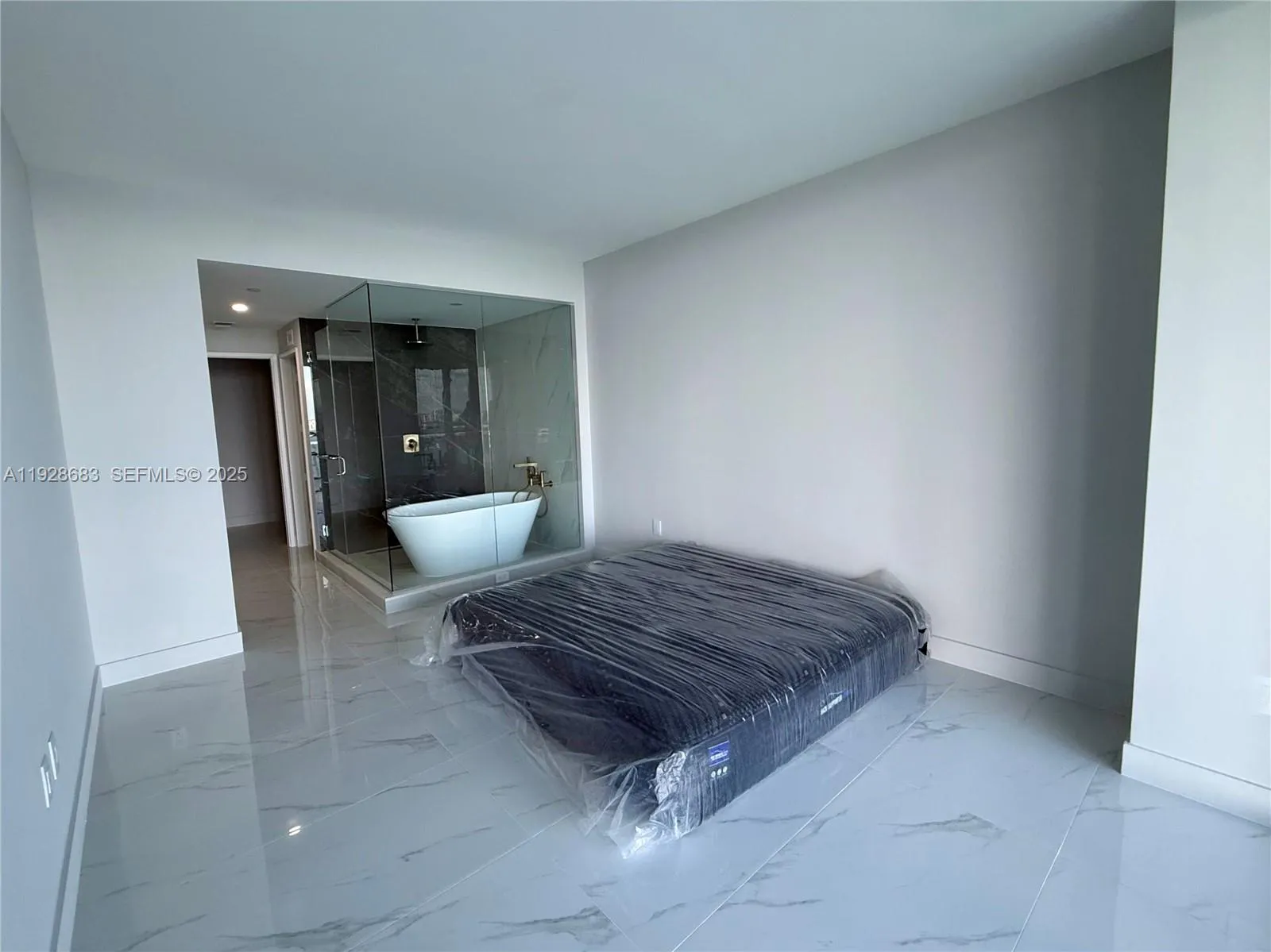 700 NE 24th st # 3303, Miami FL 33137