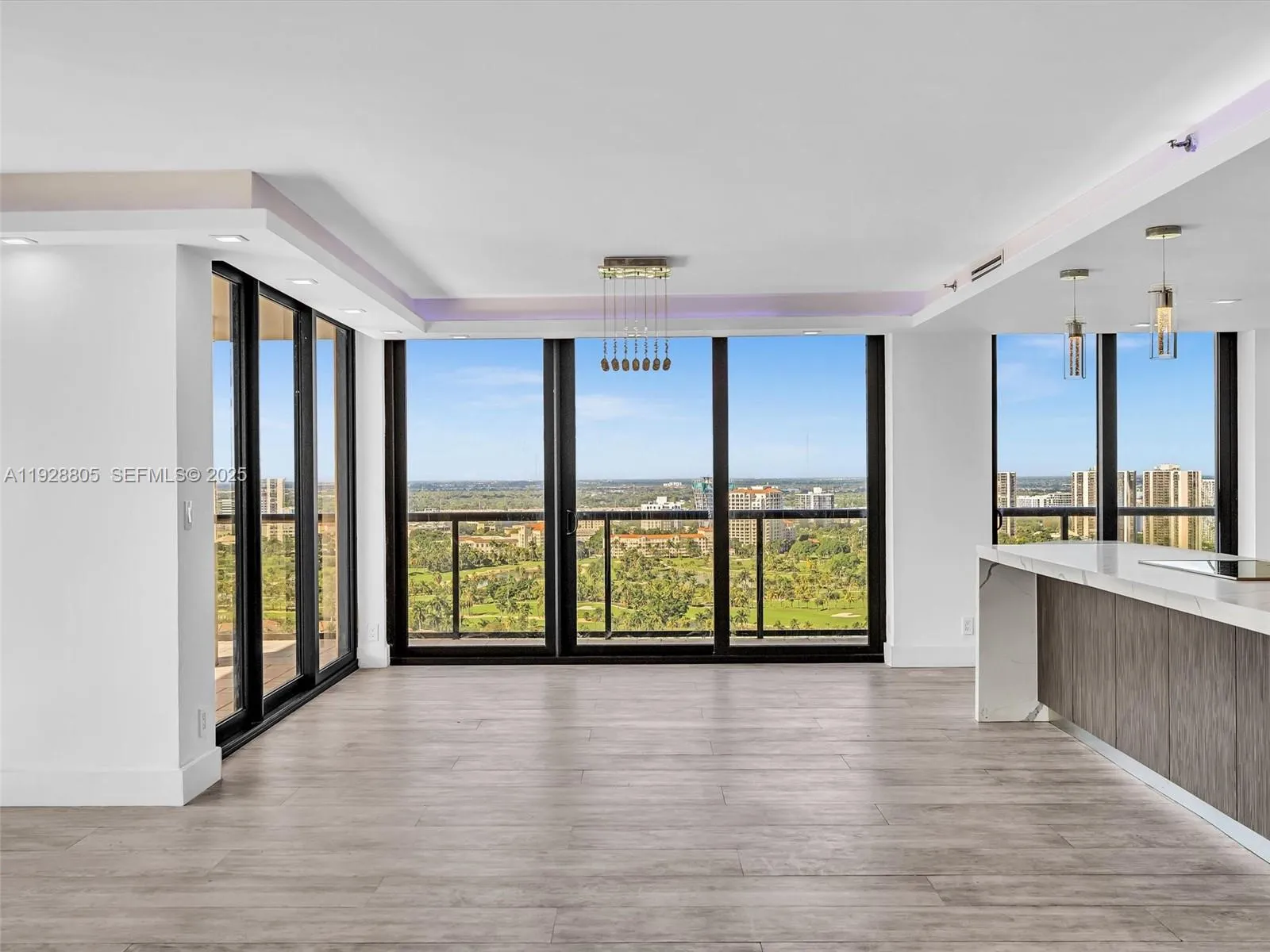 19667 Turnberry Way # 27D, Aventura FL 33180