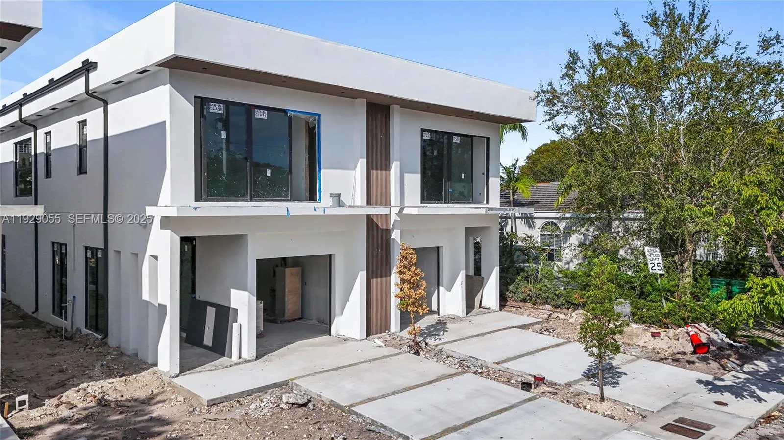 4 bedroom 4 bath for sale at 17 SE 12th Ave, Fort Lauderdale FL 33301