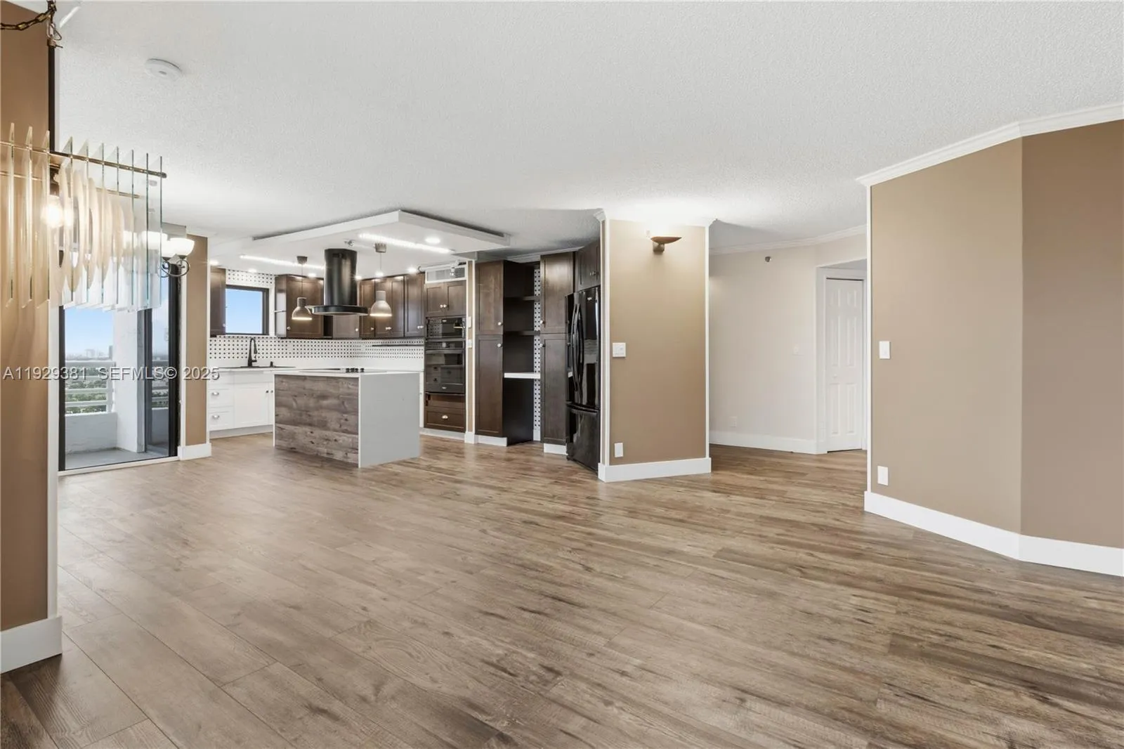 3300 NE 192nd St, Aventura FL 33180