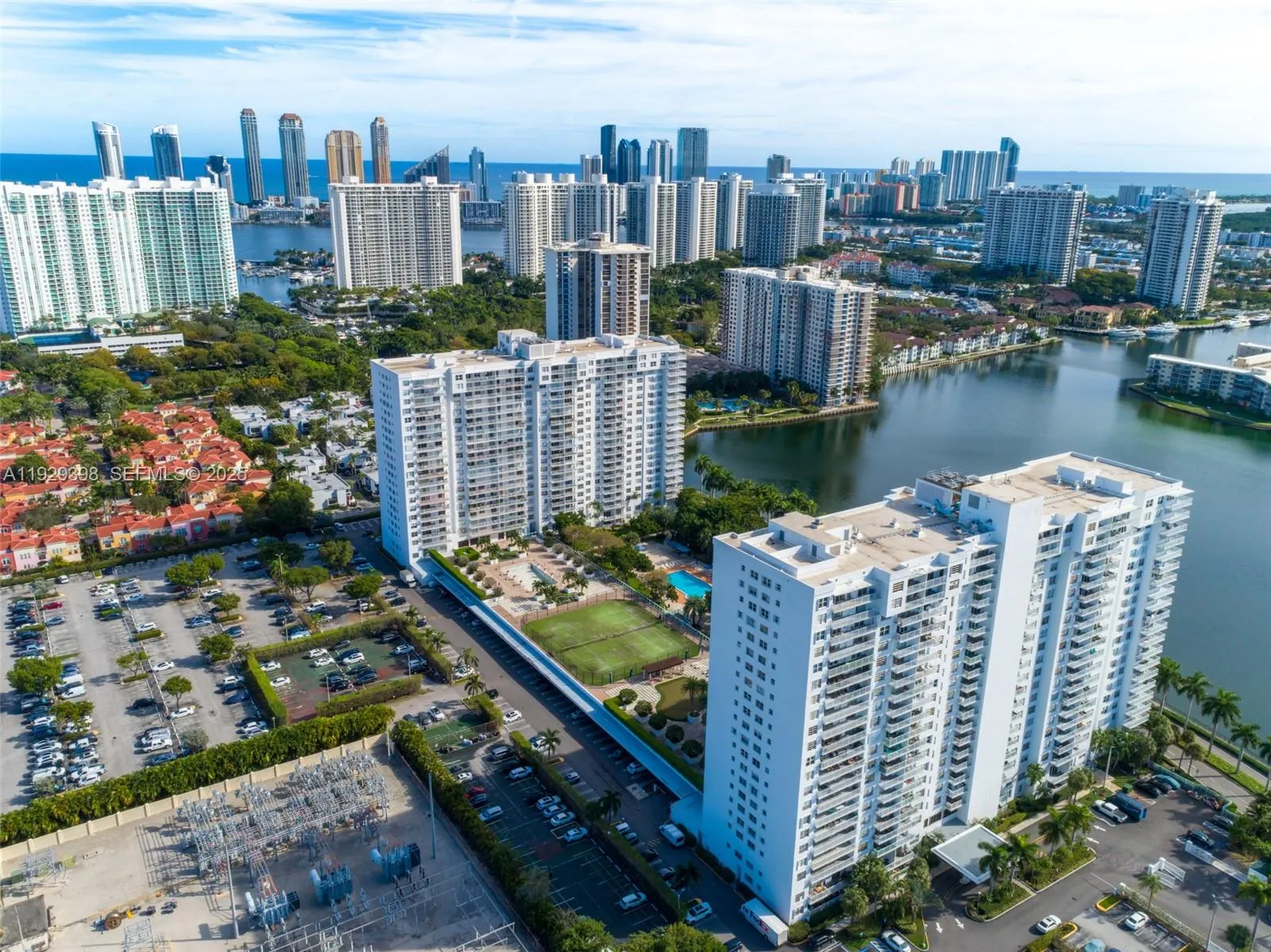 2851 NE 183rd St, Aventura FL 33160