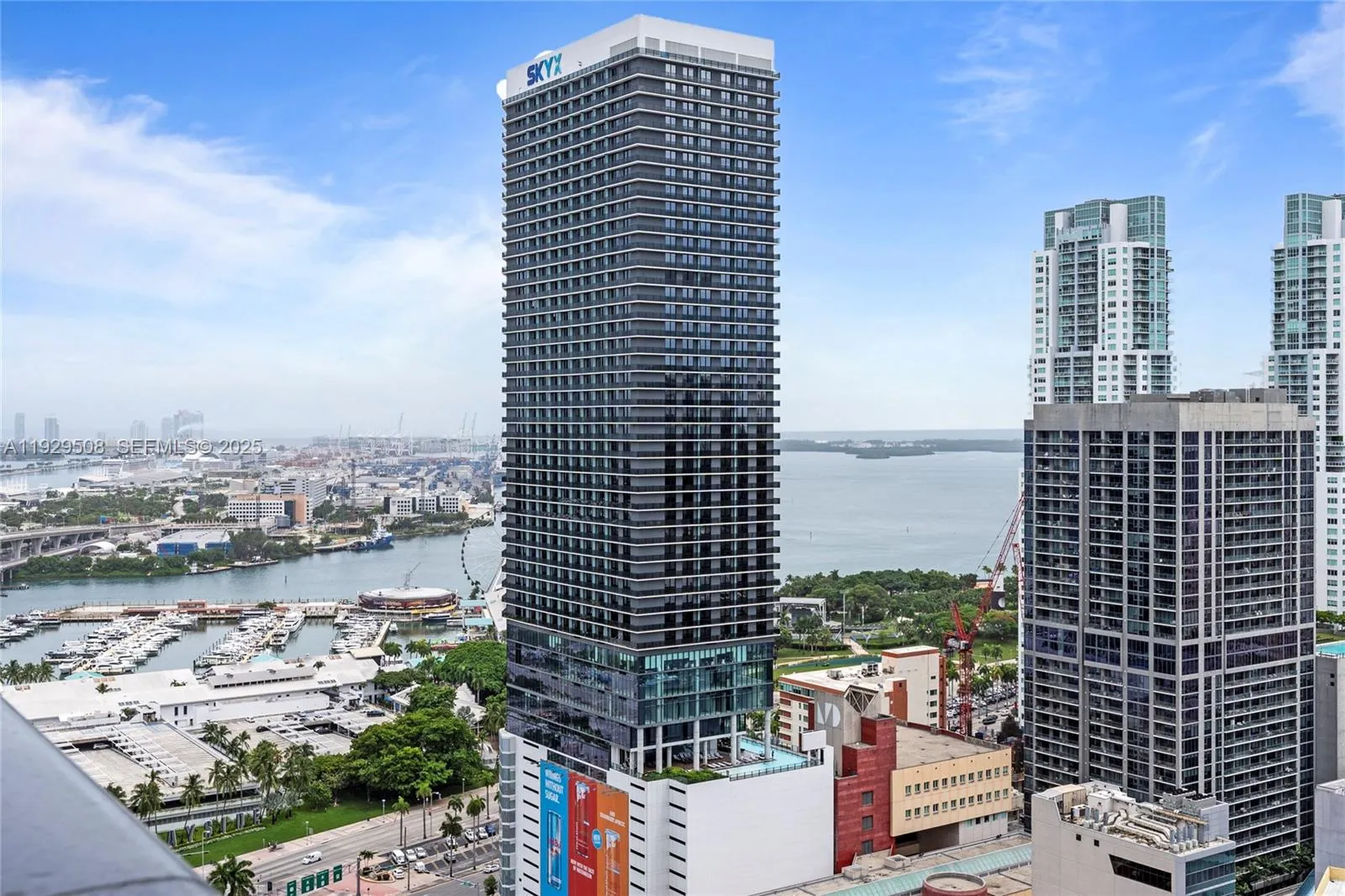 2 bedroom 2 bath for sale at 159 NE 6th St # 2905, Miami FL 33132