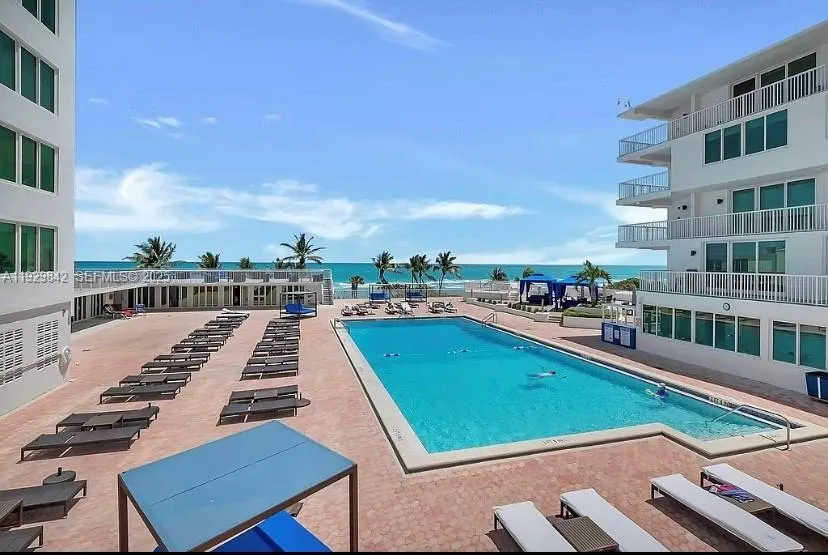 5401 Collins Ave # 411, Miami Beach FL 33140