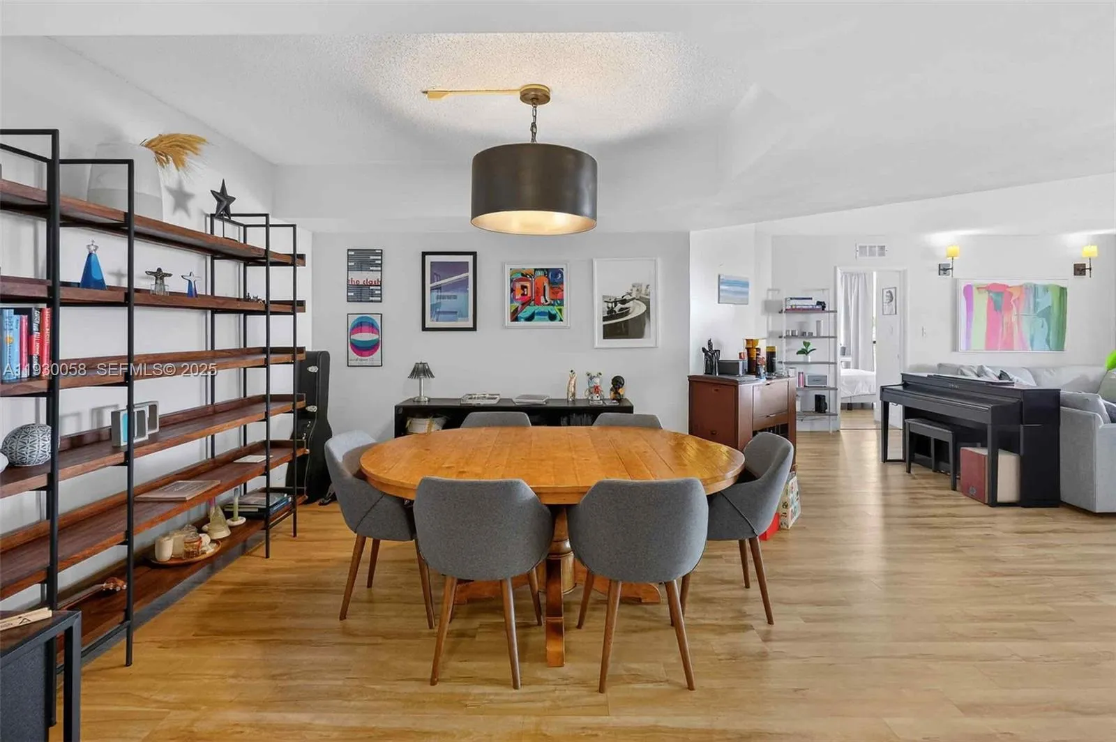 3 bedroom 2 bath for sale at 3598 Yacht Club Dr # 302, Aventura FL 33180