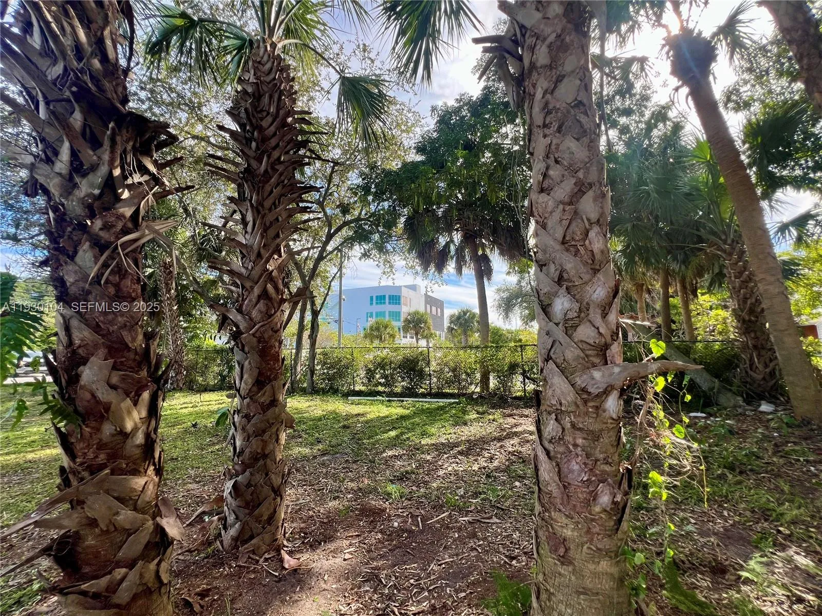 for sale at 633 NW 14th Ter, Fort Lauderdale FL 33311