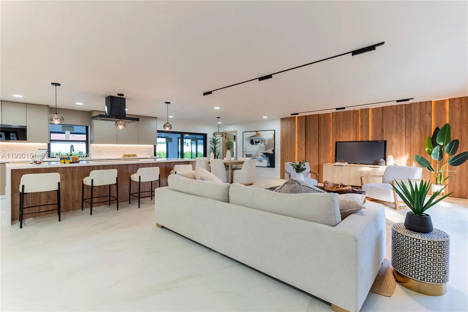 3 bedroom 3 bath for sale at 2415 NE 35th Dr, Fort Lauderdale FL 33308