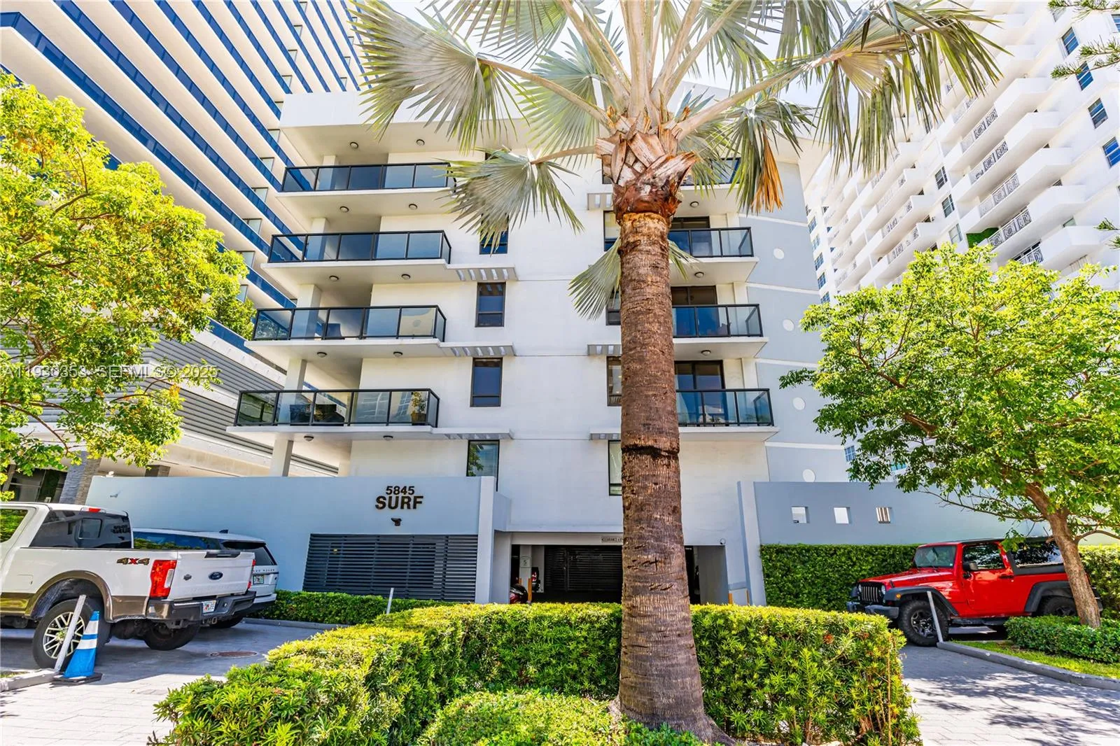 5845 Collins Ave # 201, Miami Beach FL 33140