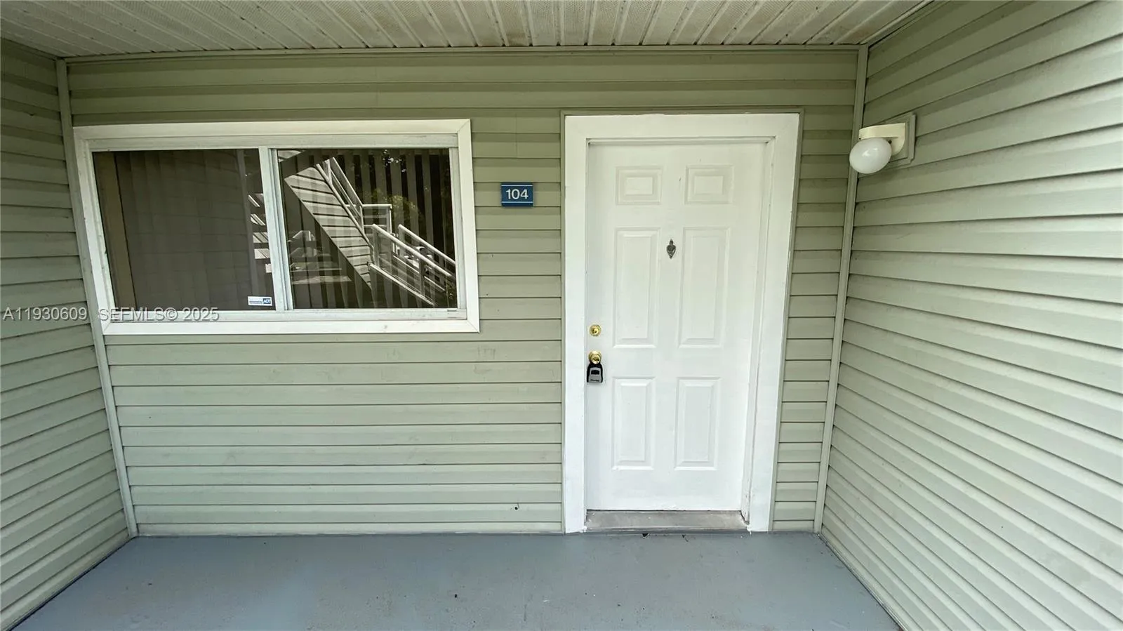 3417 NW 44th St # 104, Oakland Park FL 33309